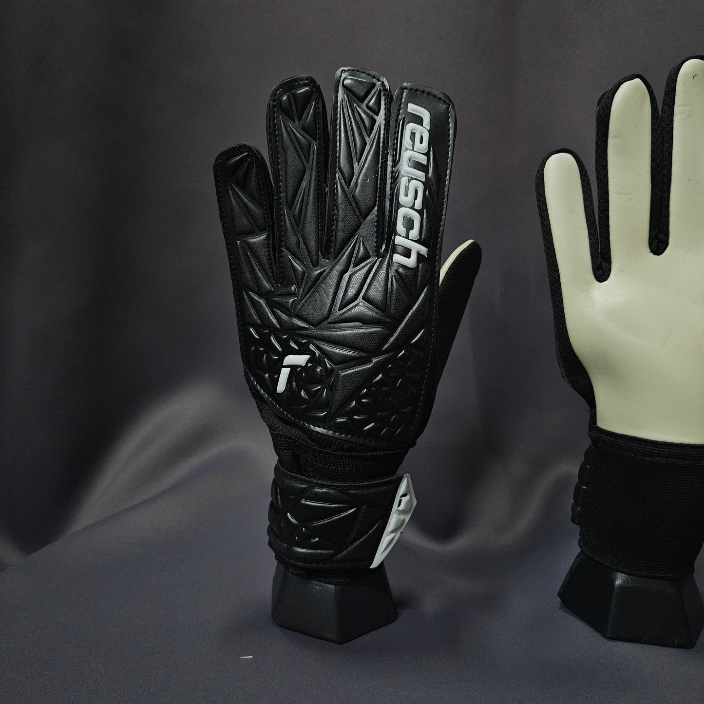 REUSCH - Attrakt Starter Solid INFANTIL