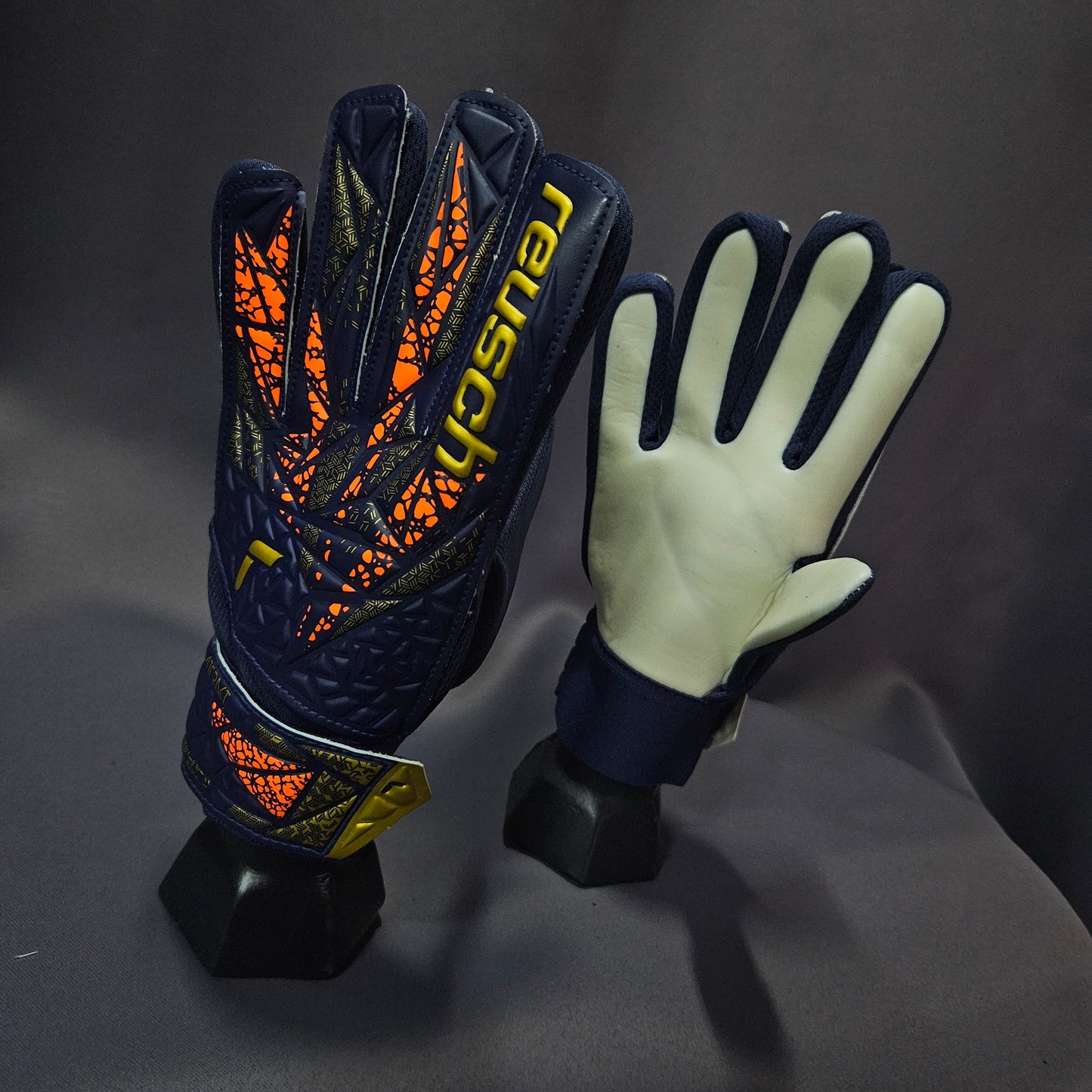 REUSCH - Attrakt Starter Solid INFANTIL