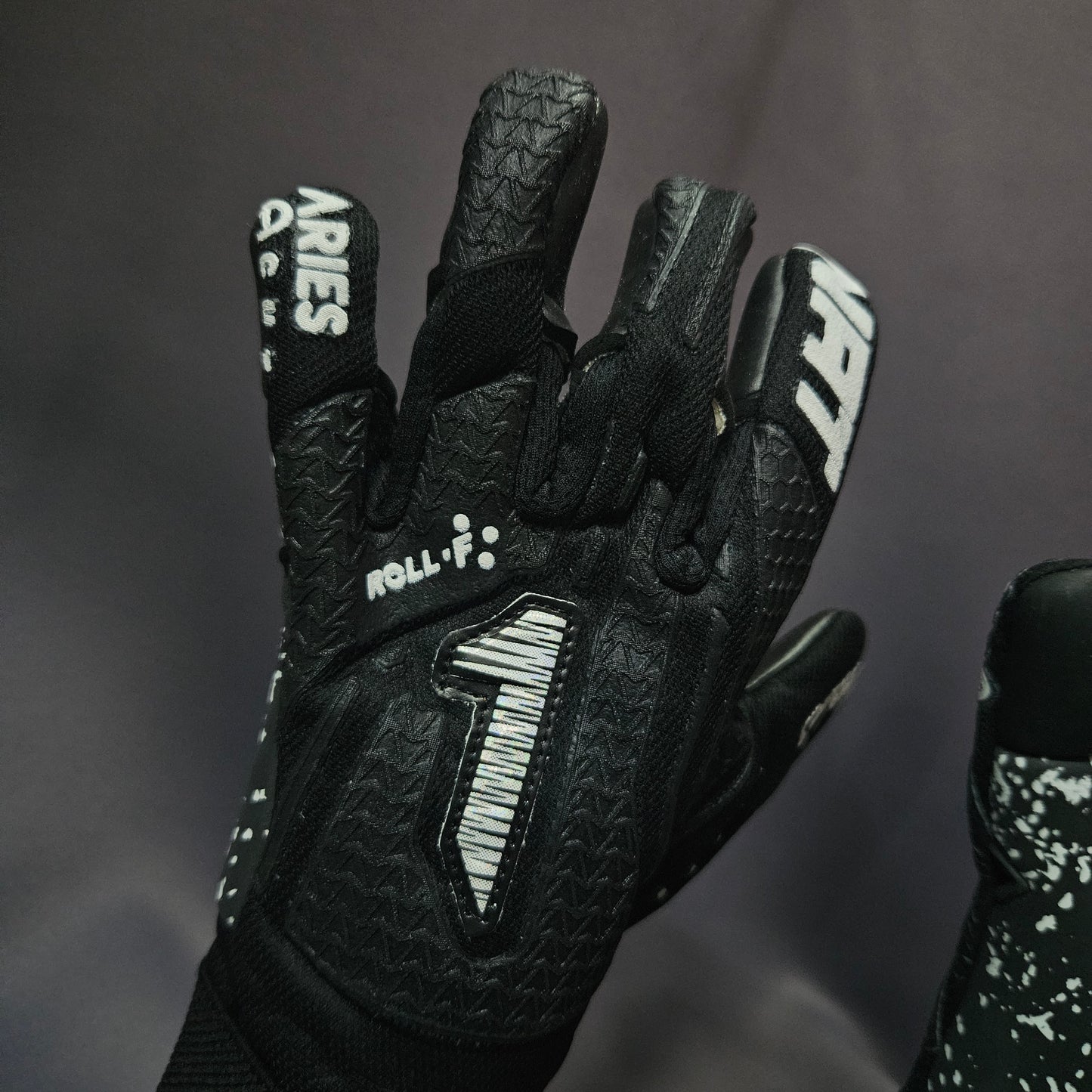 RINAT - Aries Nemesis SEMI INFANTIL Negro