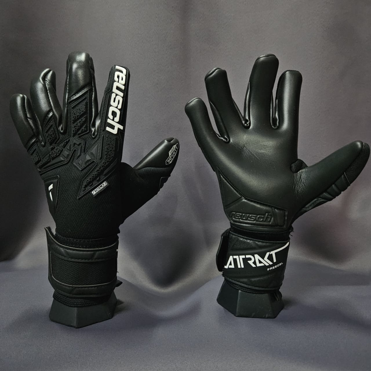 REUSCH - Attrakt Freegel Infinity