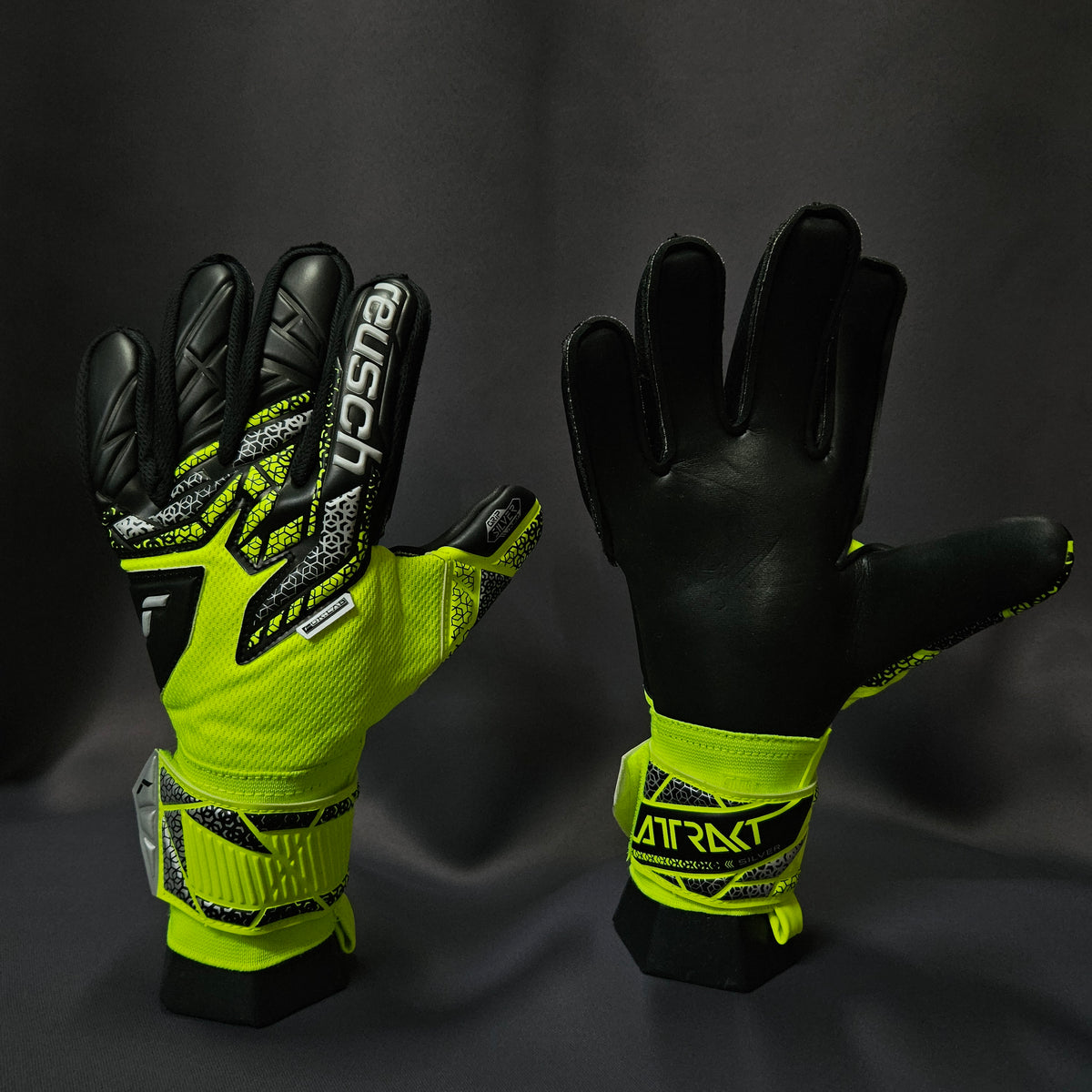 REUSCH - Attrakt Silver