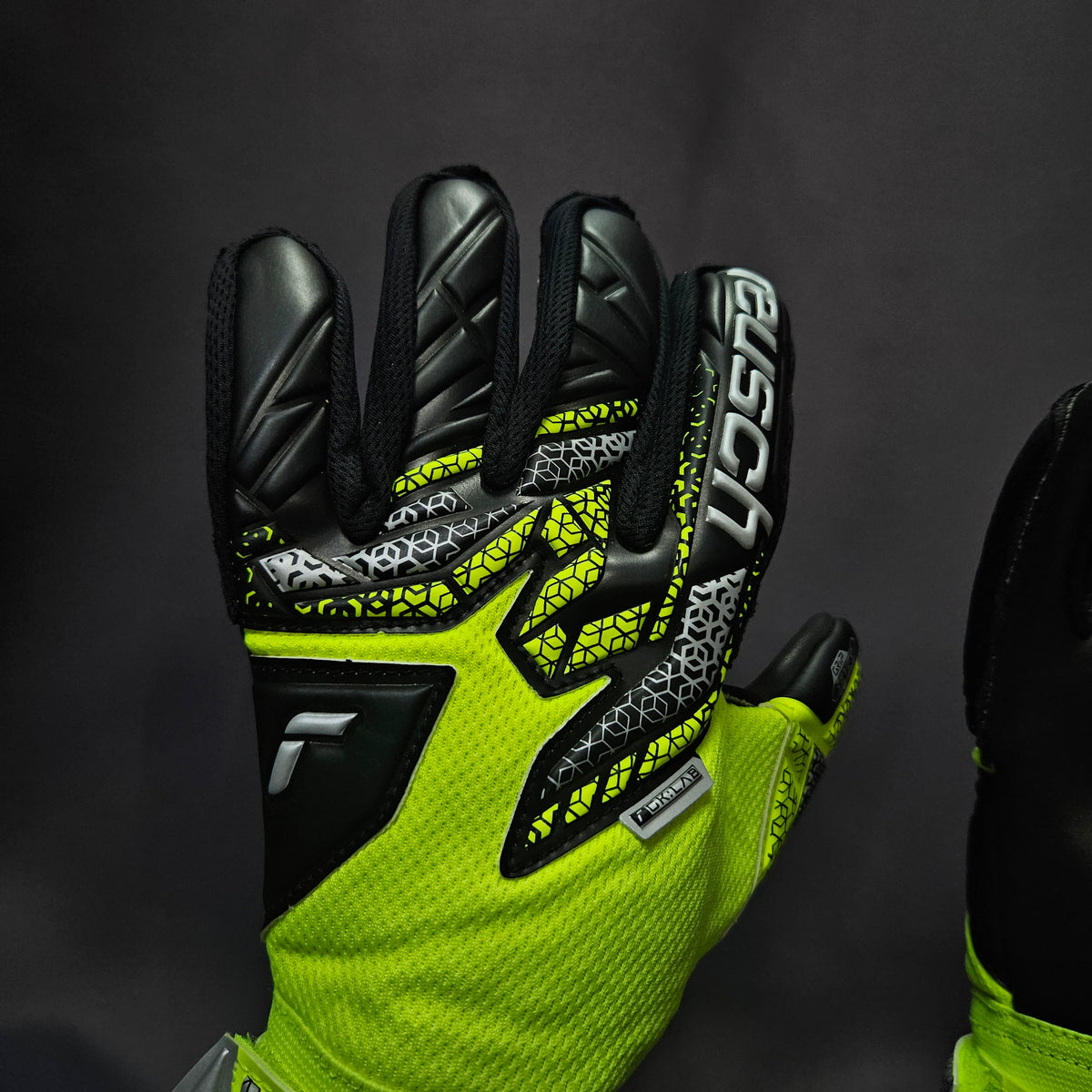 REUSCH - Attrakt Silver