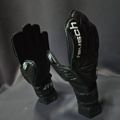 REUSCH - Attrakt Resist