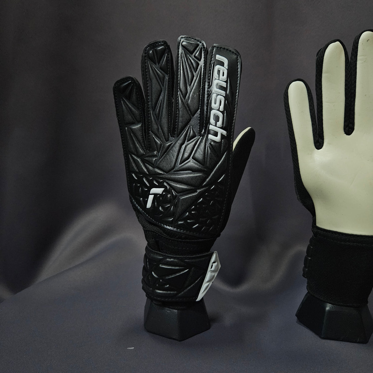 REUSCH - Attrakt Starter Solid INFANTIL