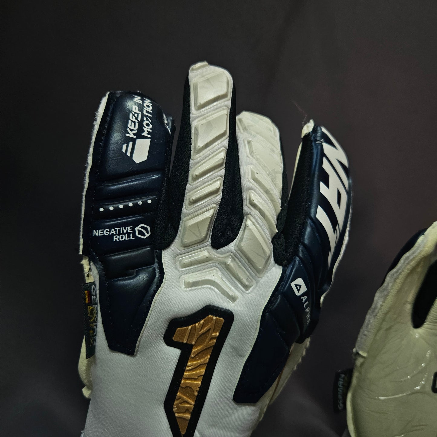 RINAT - Egotiko Vengador Alpha Premium INFANTIL