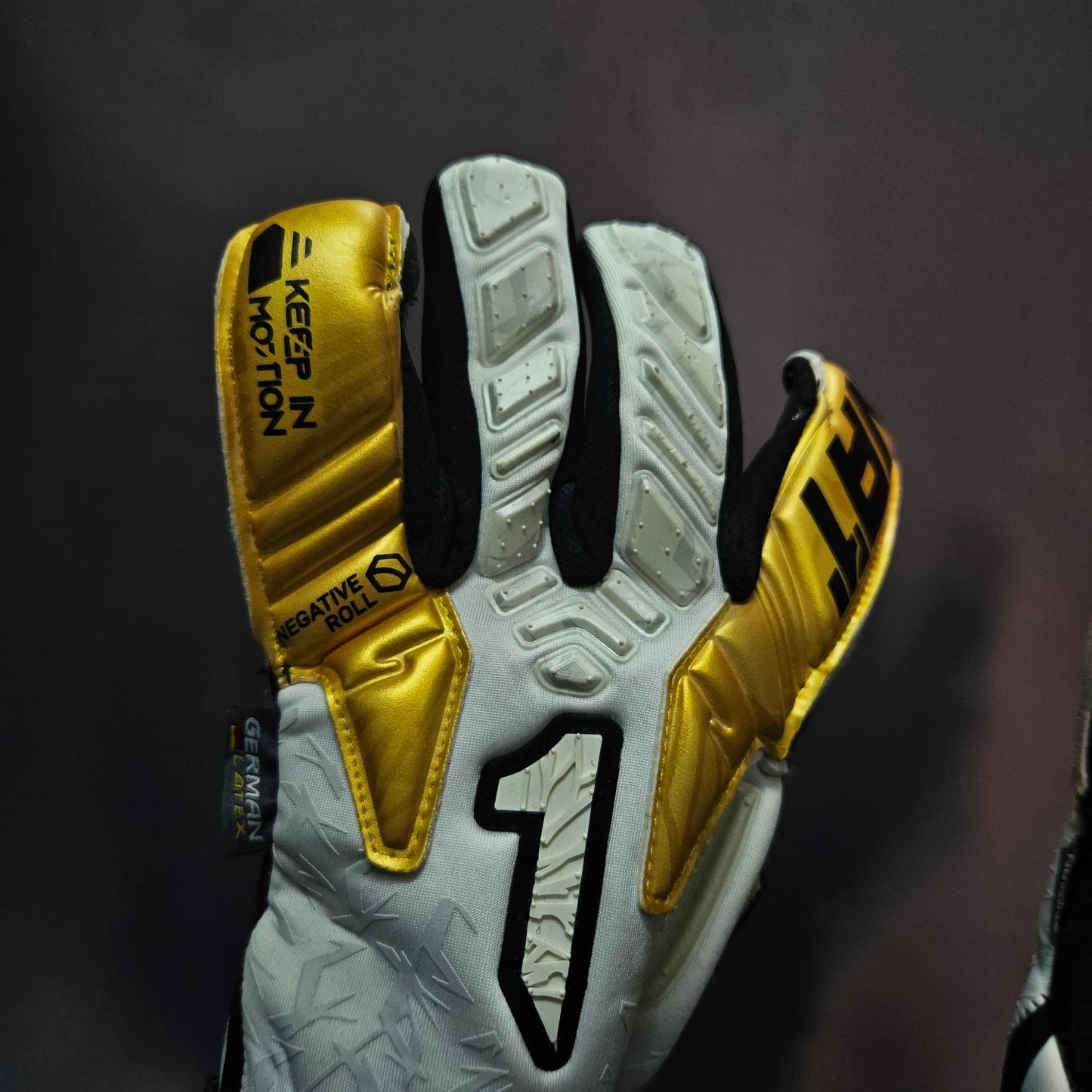 RINAT - Malagold Egotiko Vengador PRO