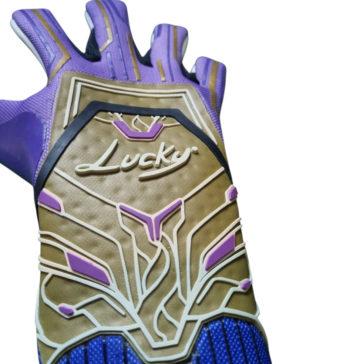 LUCKY TITAN FORCE